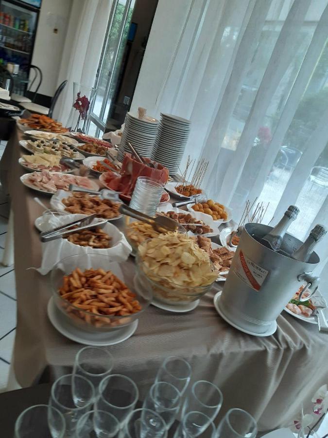 Hotel Magriv Rimini Zewnętrze zdjęcie