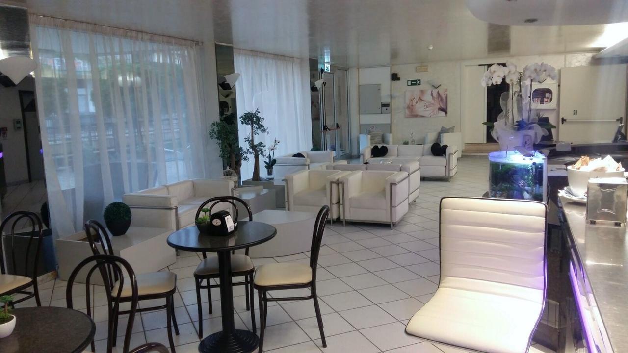Hotel Magriv Rimini Zewnętrze zdjęcie